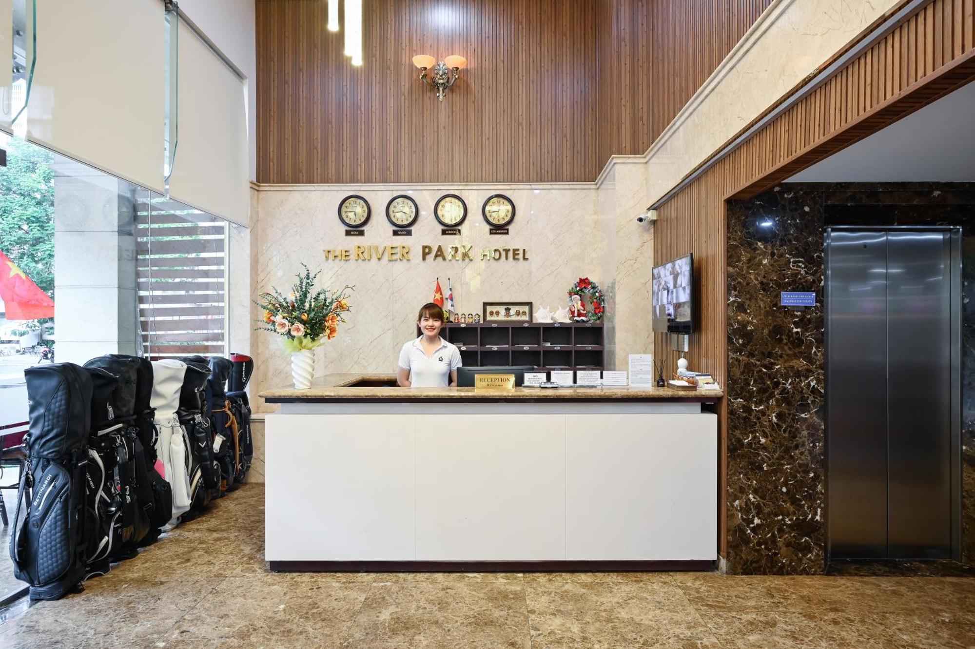 The River Park Hotel Ho Chi Minh-staden Exteriör bild